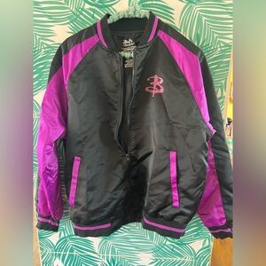 Buffy the vampire slayer bomber jacket by Loot crate Sz L purple and black
